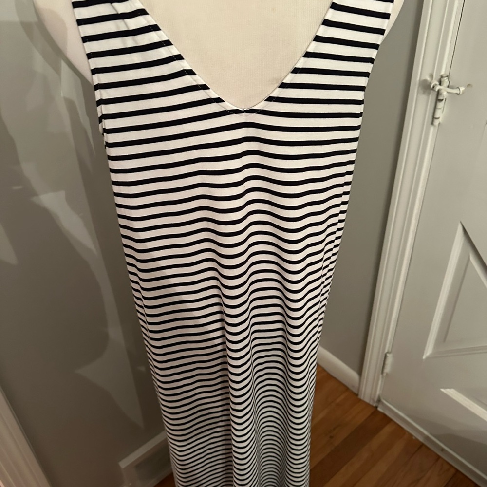 Vineyard Vines striped maxi dress